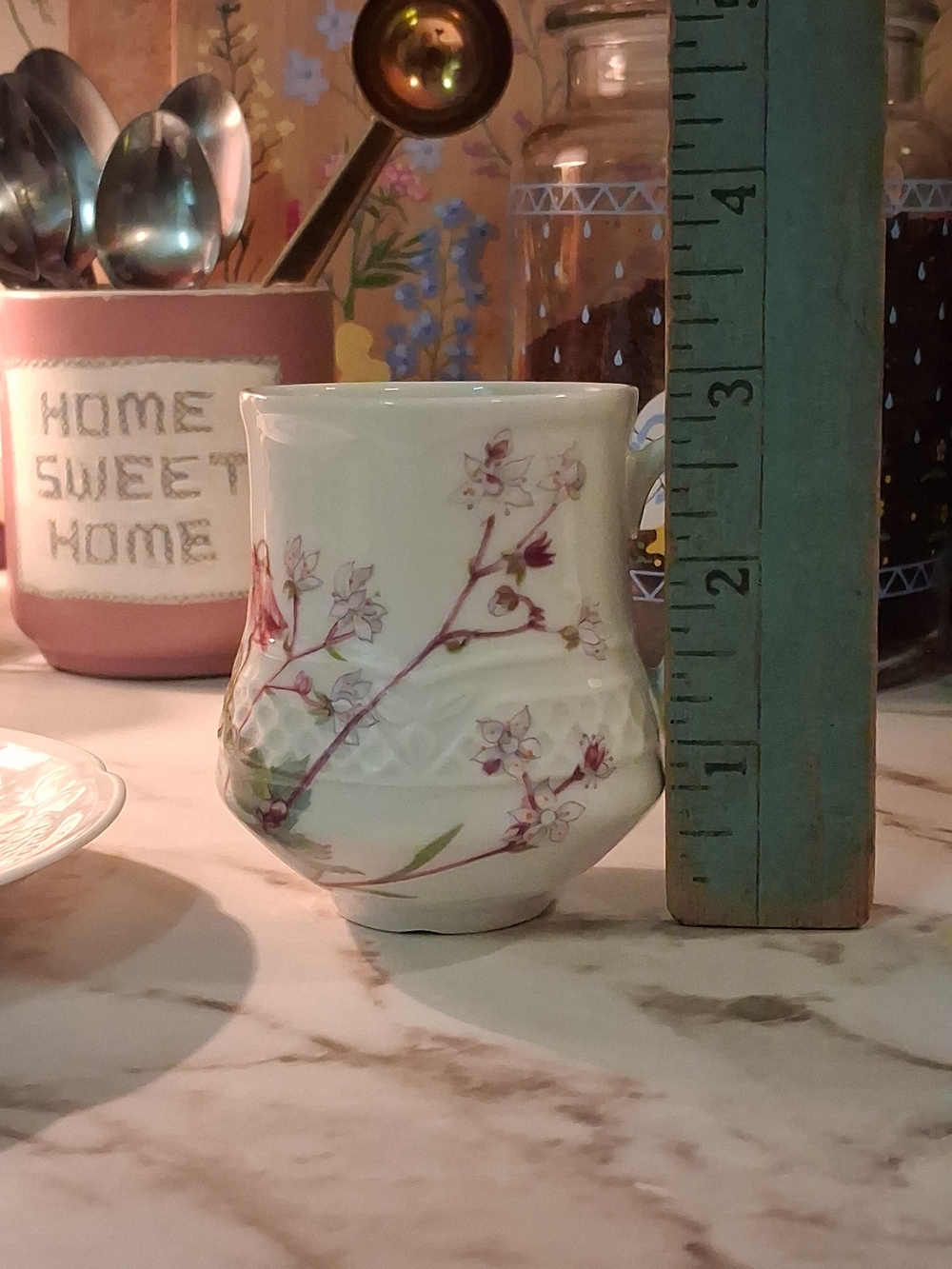 ☕️French Vintage Porcelain Demitasse Cup and Saucer- Unusual Floral Design💐 - Picture 12 of 14